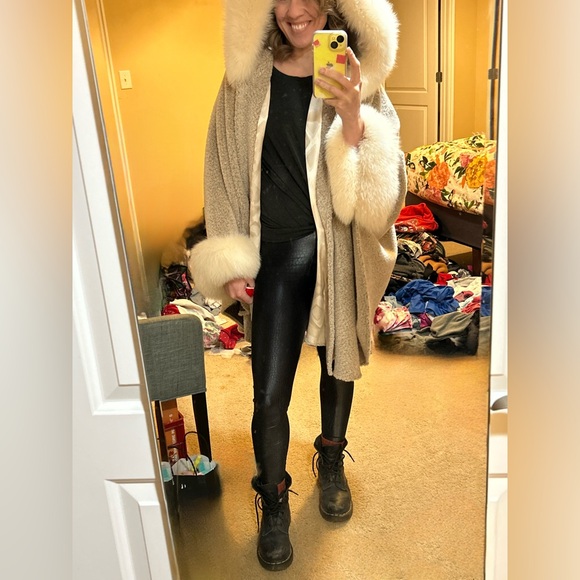Skye Hooded Alpaca Wool-Blend Cape with Fur Trim - Picture 10 of 10